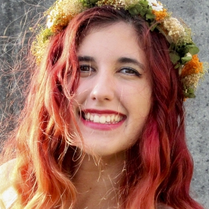 Alba Rodríguez, tatuadora y artista fundadora de Livink Tattoo en Santiago de Compostela